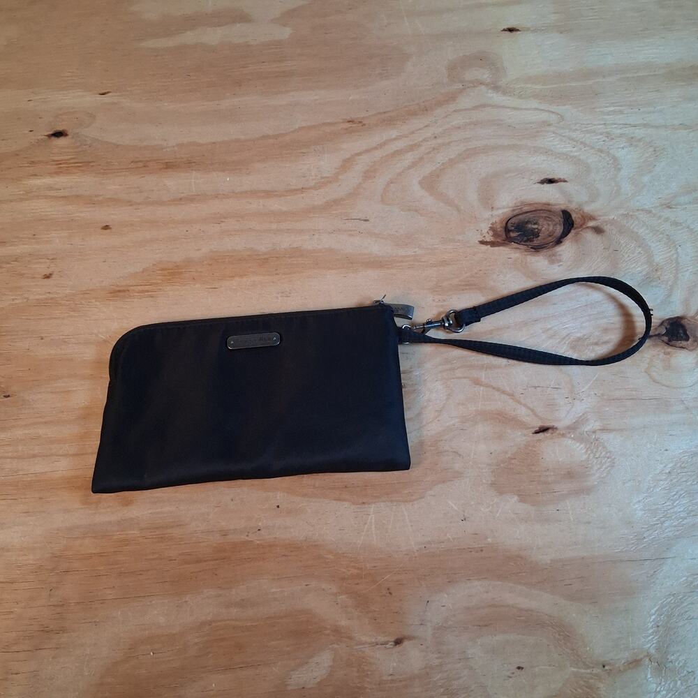 Baggallini RFID Wristlet Wallet Card Holder Black 7"X 4" Purse Small Clutch